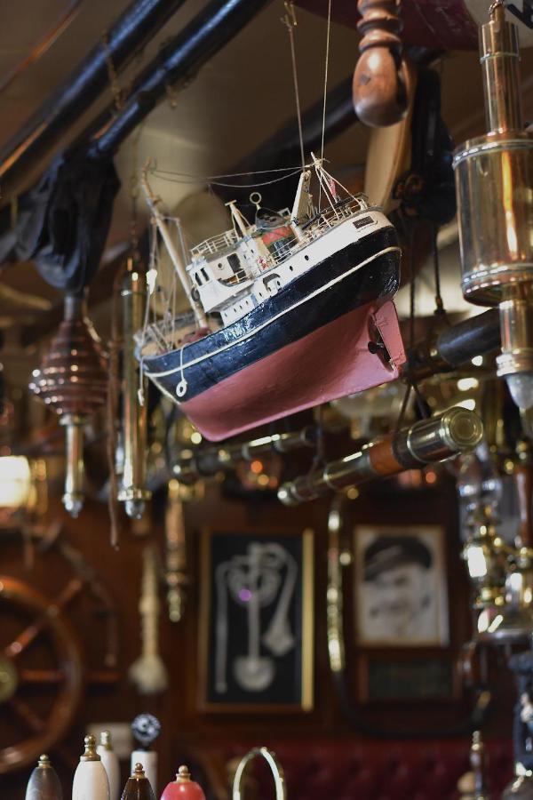 The Olde Ship Inn Seahouses Exteriör bild